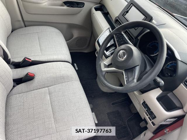 Nissan ROOX 2021-08 7801702-16
