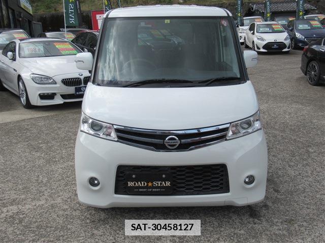 Nissan ROOX 2012-06 7802682-1
