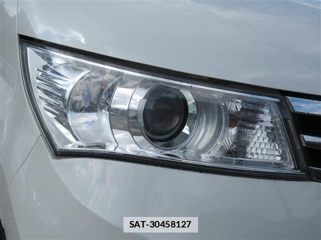 Nissan ROOX 2012-06 7802682-11