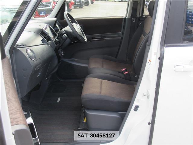 Nissan ROOX 2012-06 7802682-15