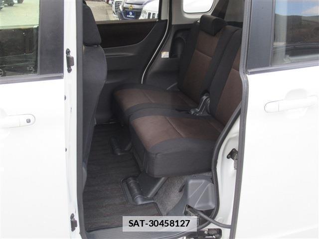 Nissan ROOX 2012-06 7802682-17