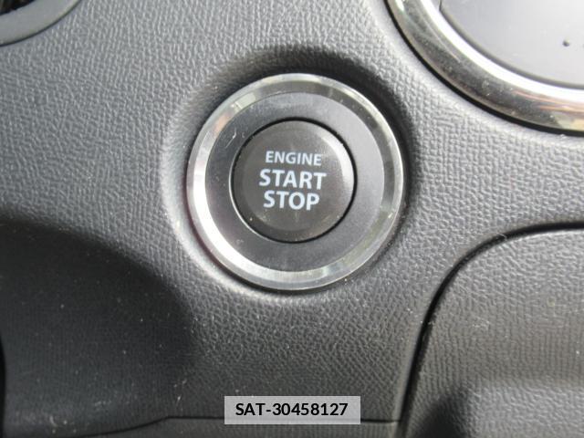 Nissan ROOX 2012-06 7802682-8