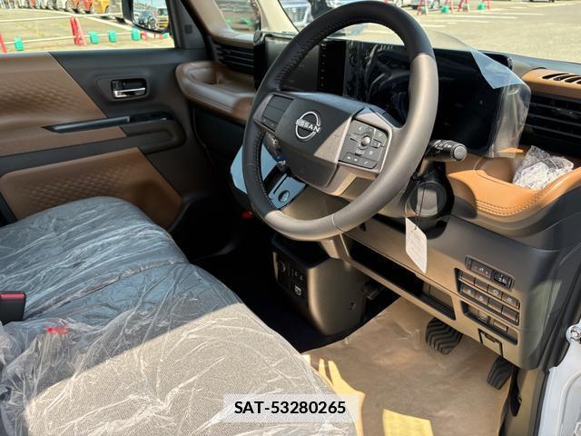 Nissan ROOX 2026-04 7804306-16