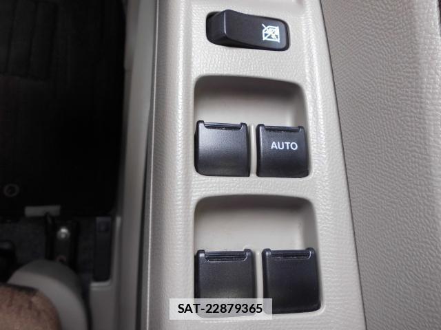 Nissan ROOX 2013-05 7804387-12