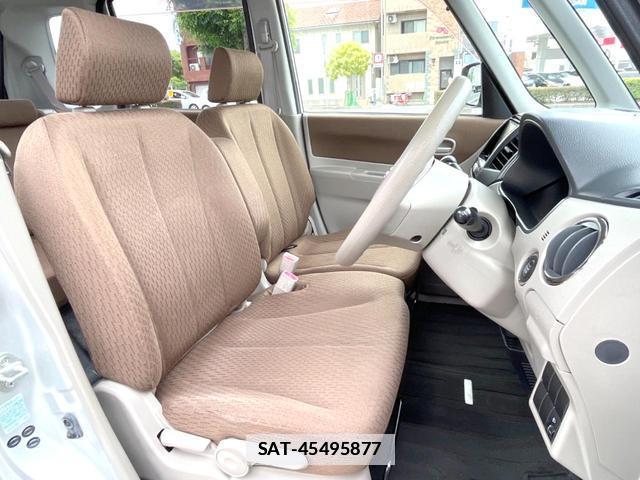 Nissan ROOX 2012-06 7805632-6