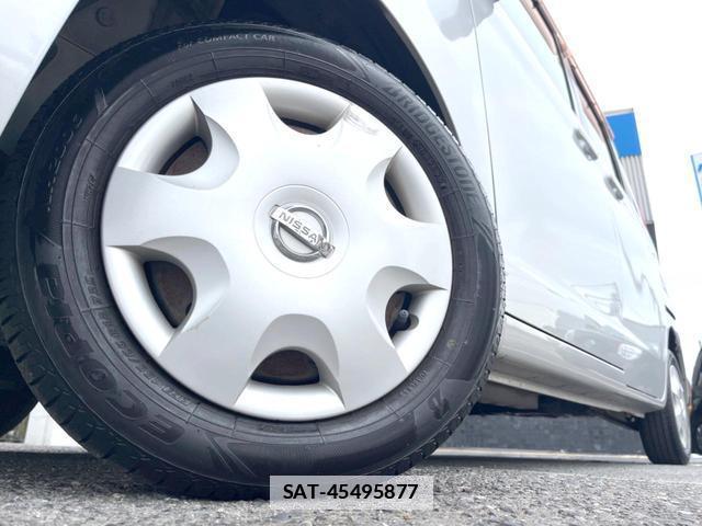 Nissan ROOX 2012-06 7805632-8