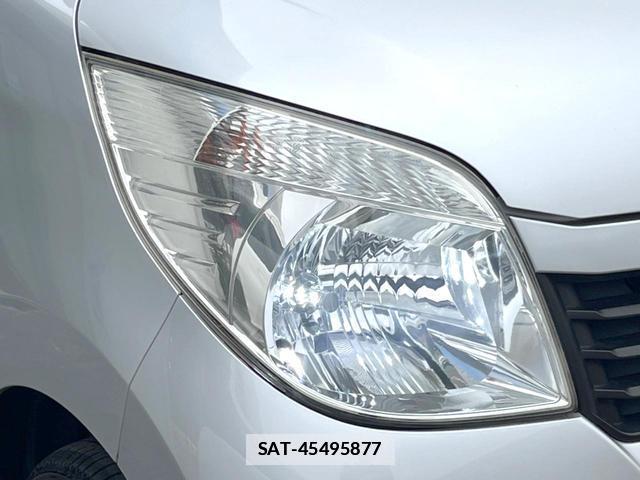 Nissan ROOX 2012-06 7805632-9