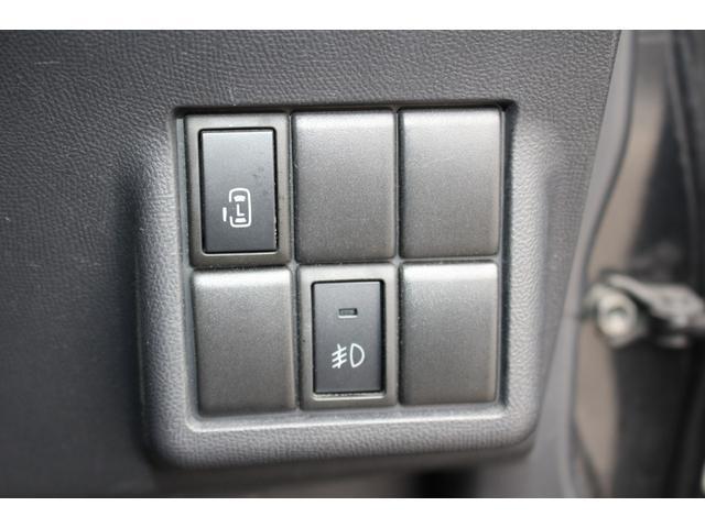 Nissan ROOX 2010-07 7806094-13