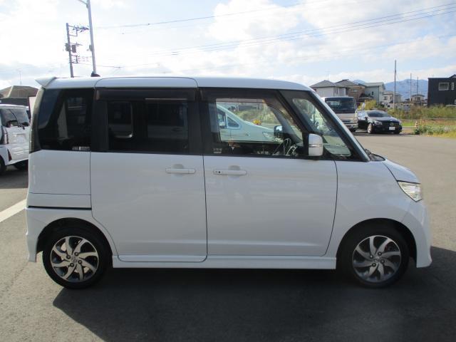 Nissan ROOX 2010-11 7809008-11