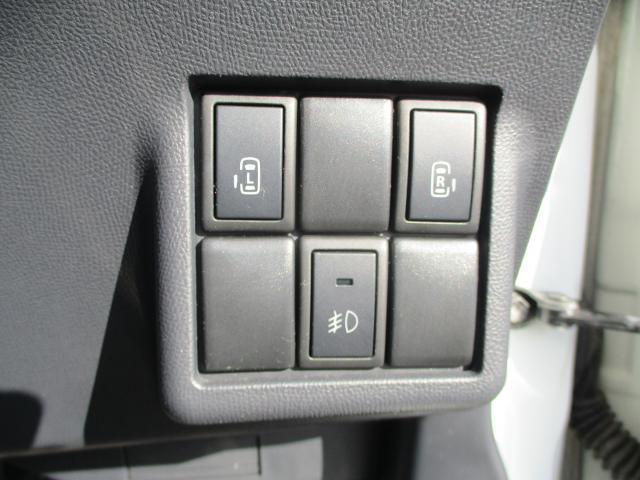 Nissan ROOX 2010-11 7809008-18