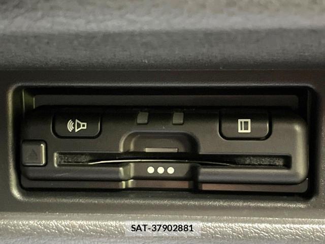 Nissan ROOX 2021-02 7809103-6