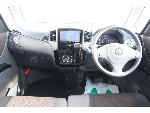 Nissan ROOX 2011-02 7810687-1