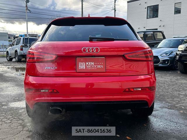 Audi RS Q3 2014-03 7804615-6