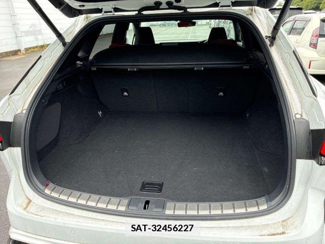 Lexus RX 2023-05 7794177-8