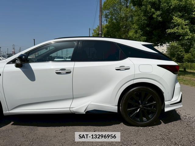 Lexus RX 2023-06 7794436-1