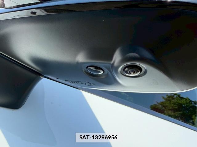 Lexus RX 2023-06 7794436-10