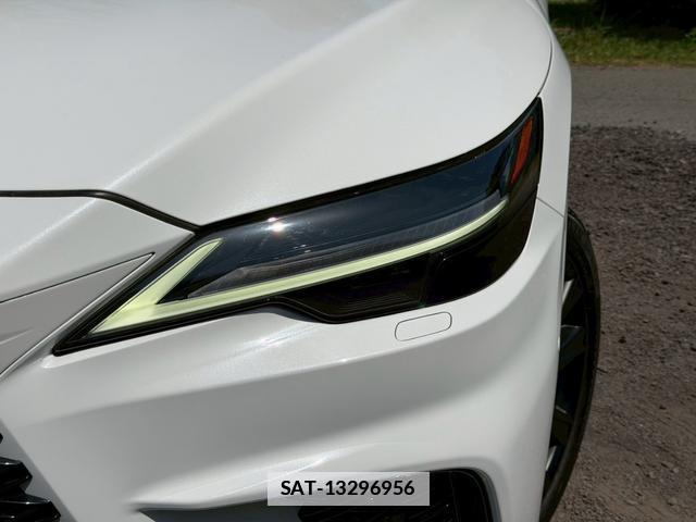 Lexus RX 2023-06 7794436-3