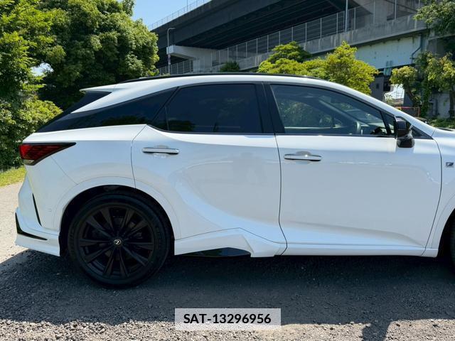 Lexus RX 2023-06 7794436-8