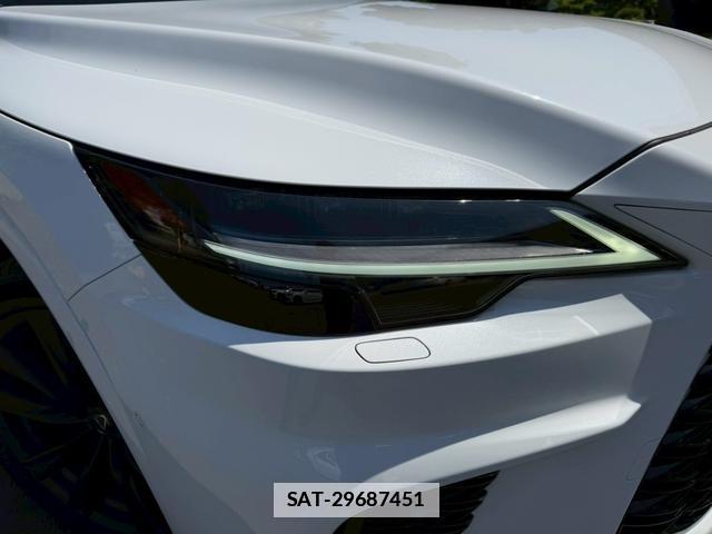 Lexus RX 2023-08 7794439-12