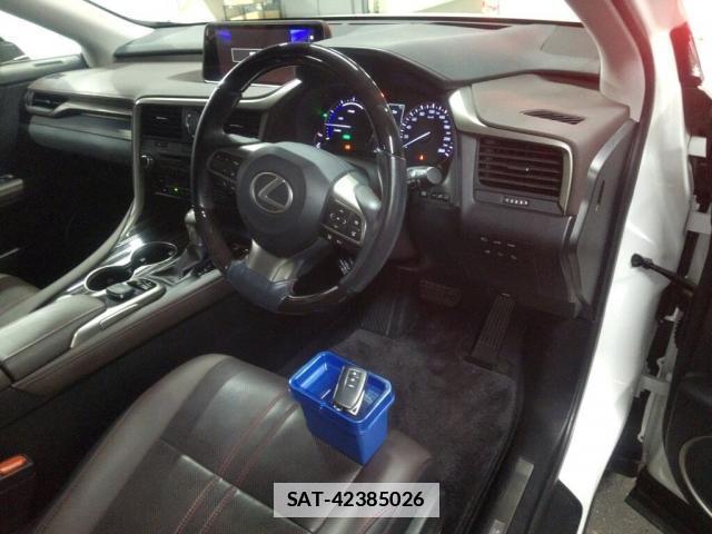 Lexus RX 2019-02 7795154-2
