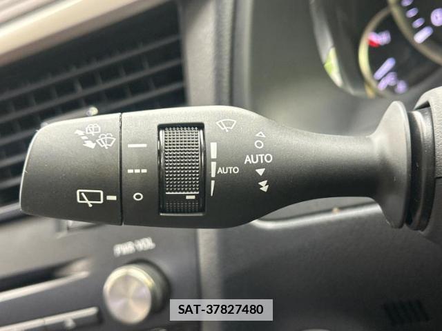 Lexus RX 2019-09 7796557-16