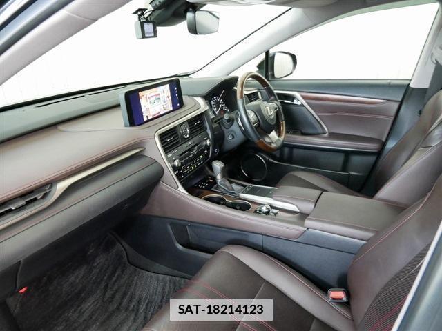 Lexus RX 2019-09 7797938-2