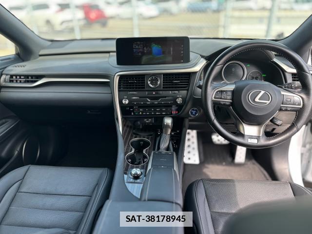 Lexus RX 2021-02 7802402-2