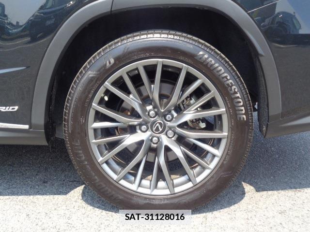 Lexus RX 2017-08 7802904-15