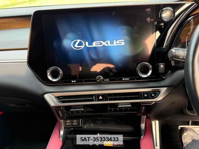 Lexus RX 2023-10 7803757-13
