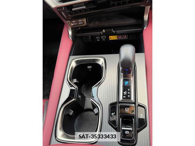 Lexus RX 2023-10 7803757-14