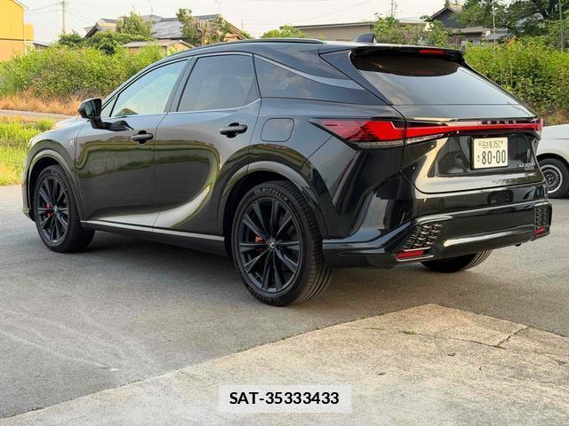 Lexus RX 2023-10 7803757-6