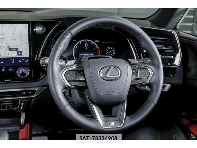 Lexus RX 2025-10 7806040-17
