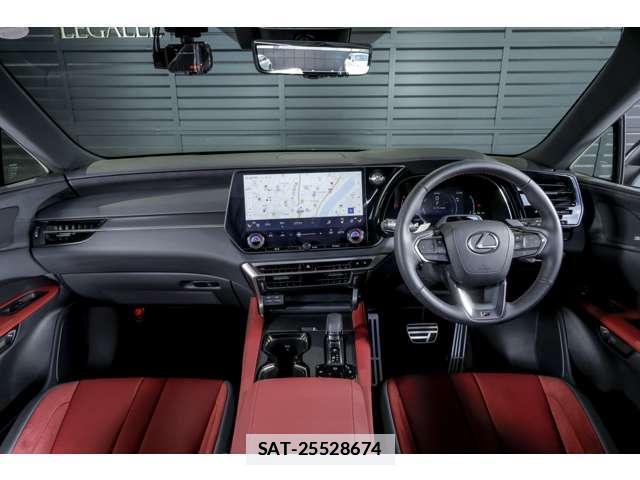 Lexus RX 2023-10 7806043-2