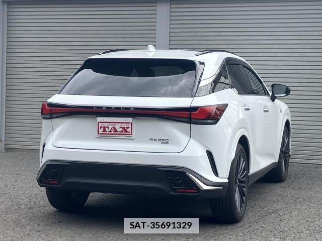 Lexus RX 2025-08 7810194-1