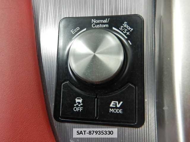 Lexus RX 2020-02 7810884-10