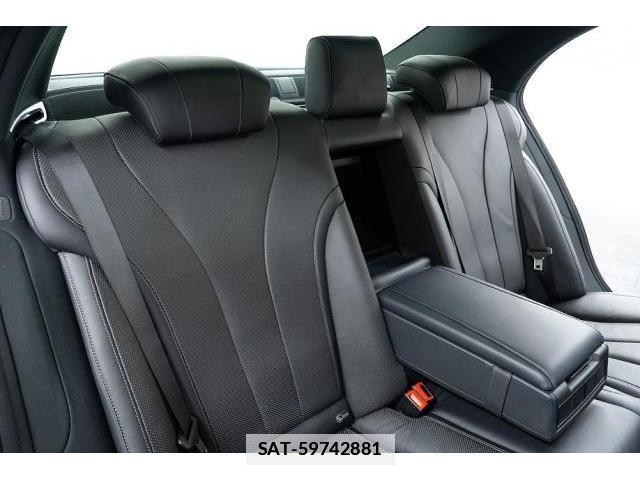 Mercedes Benz S-CLASS 2015-10 7807074-14