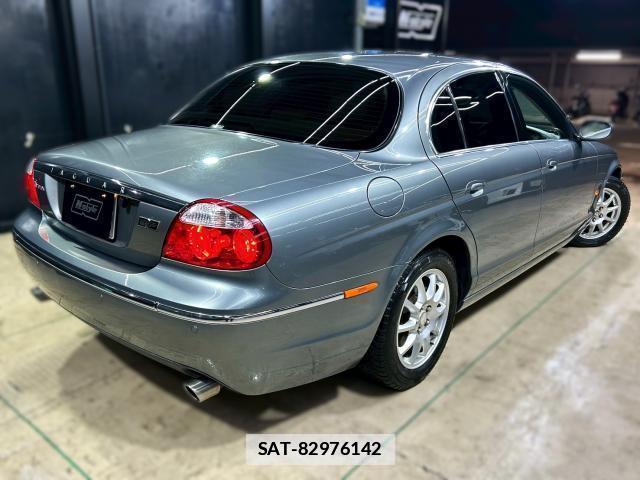 Jaguar S-TYPE 2005-03 7805687-10