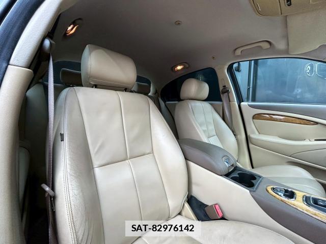Jaguar S-TYPE 2005-03 7805687-12