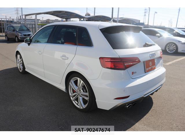 Audi S3 2017-05 7809472-10