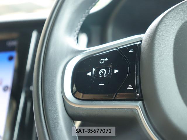 Volvo S60 2019-09 7794486-13