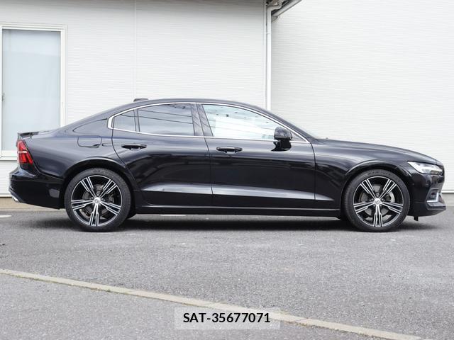 Volvo S60 2019-09 7794486-6