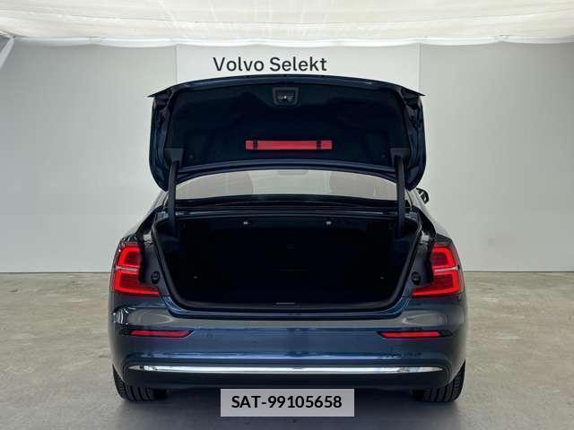 Volvo S60 2023-07 7801963-17