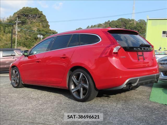 Volvo S60 2013-05 7802653-16