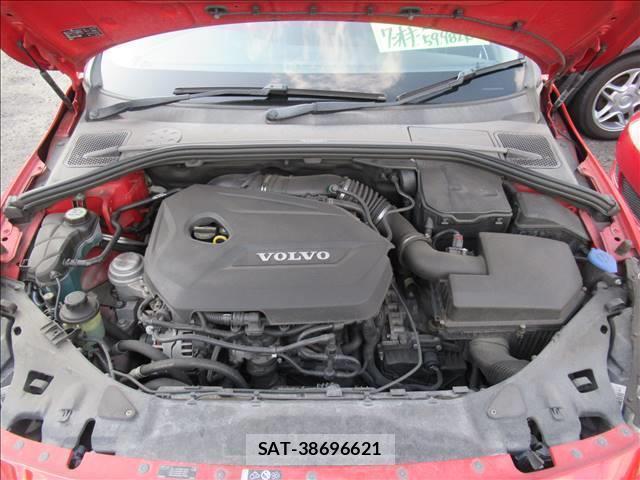 Volvo S60 2013-05 7802653-19