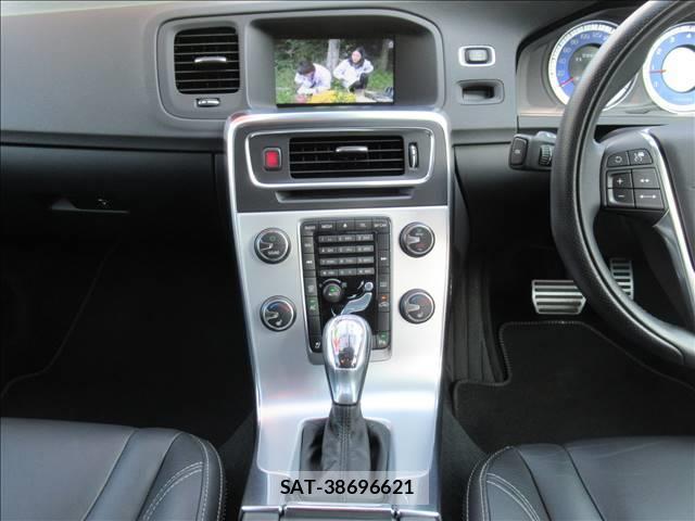 Volvo S60 2013-05 7802653-5