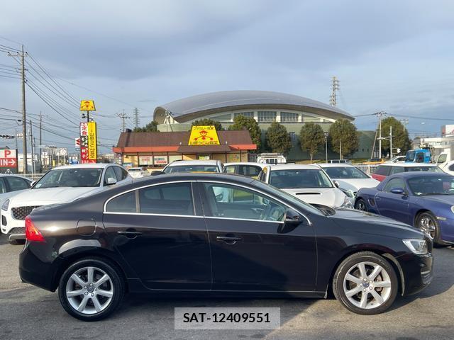 Volvo S60 2015-11 7808751-12