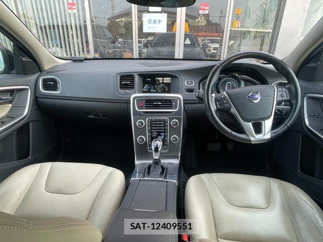 Volvo S60 2015-11 7808751-3