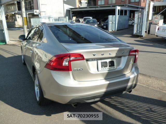 Volvo S60 2011-12 7809246-1