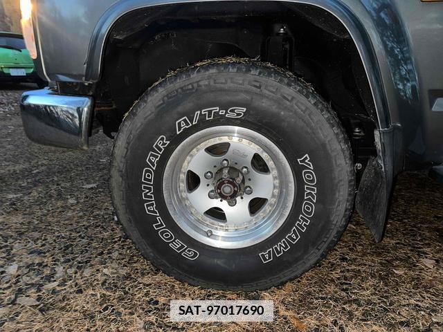 Nissan SAFARI 1991-09 7804618-9