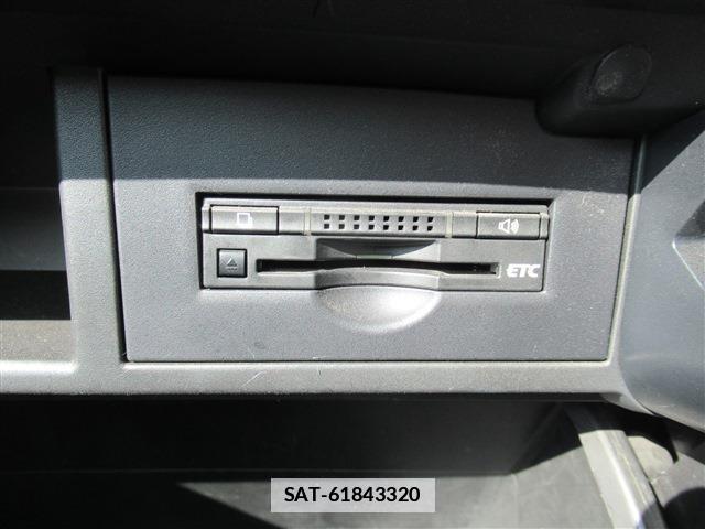 Toyota SAI 2014-02 7802674-8